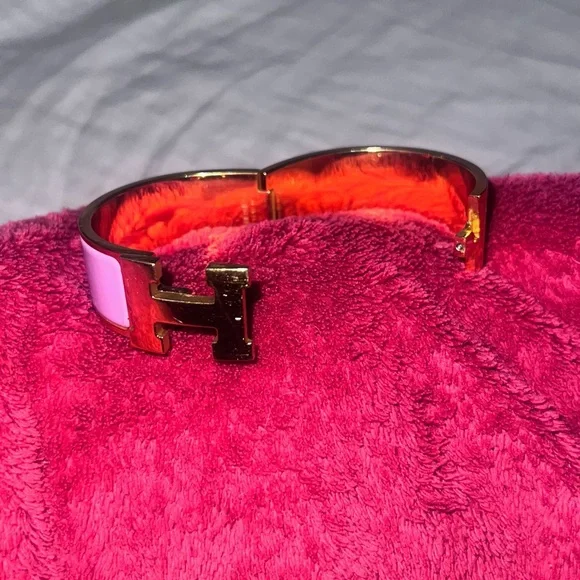 Hermès Pink and Gold Clic H Bracelet GM - Picture 11 of 13